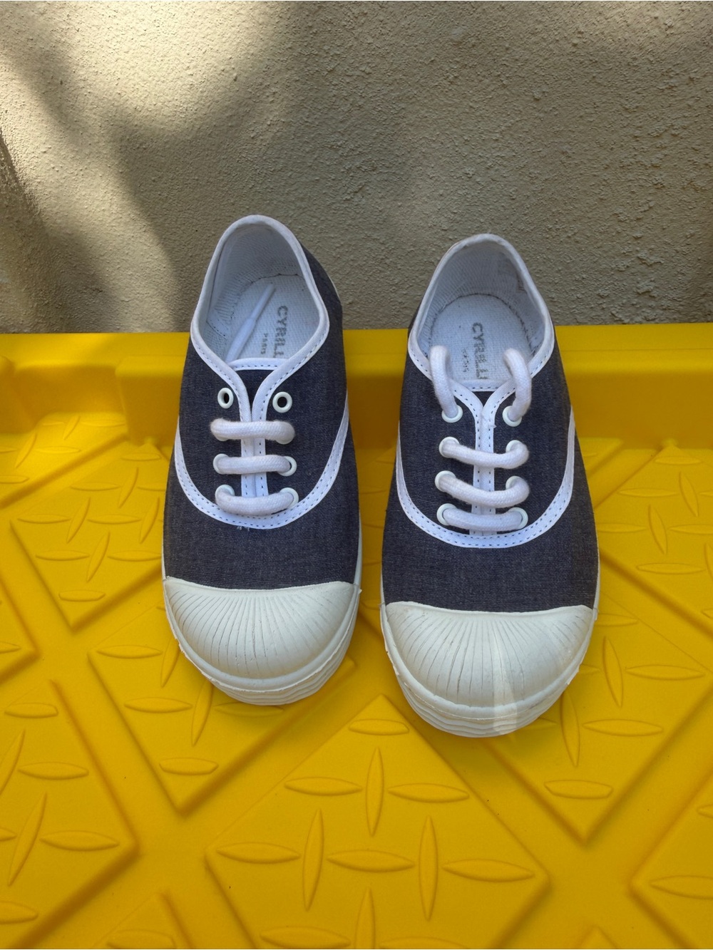 NEW Cyrillus Paris kids sneakers